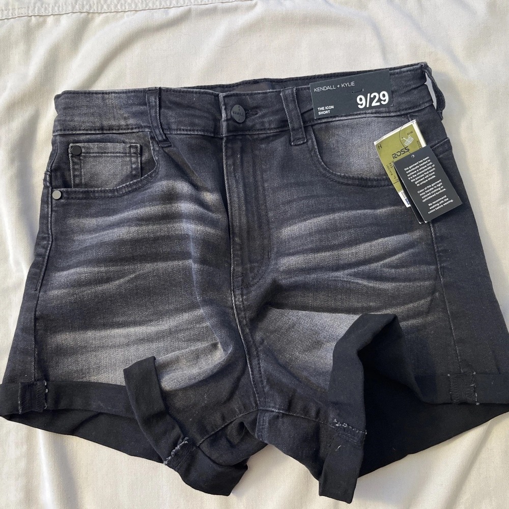 Kendall & Kylie Denim Shorts Women's  9/29 Black Icon Short NWT